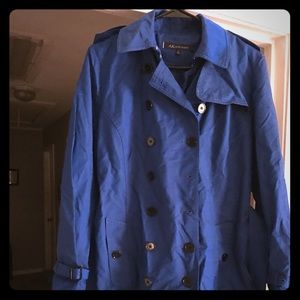 NWT gorgeous Anne Klein belted trench coat